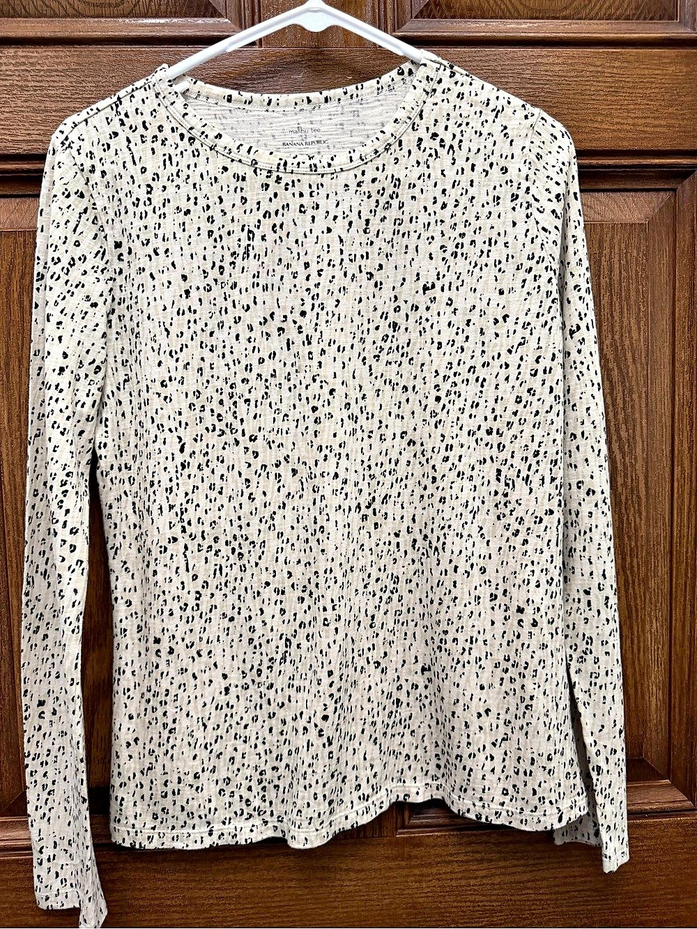 Banana Republic malibu tee Animal Print Long Sleeve Tee Size Small